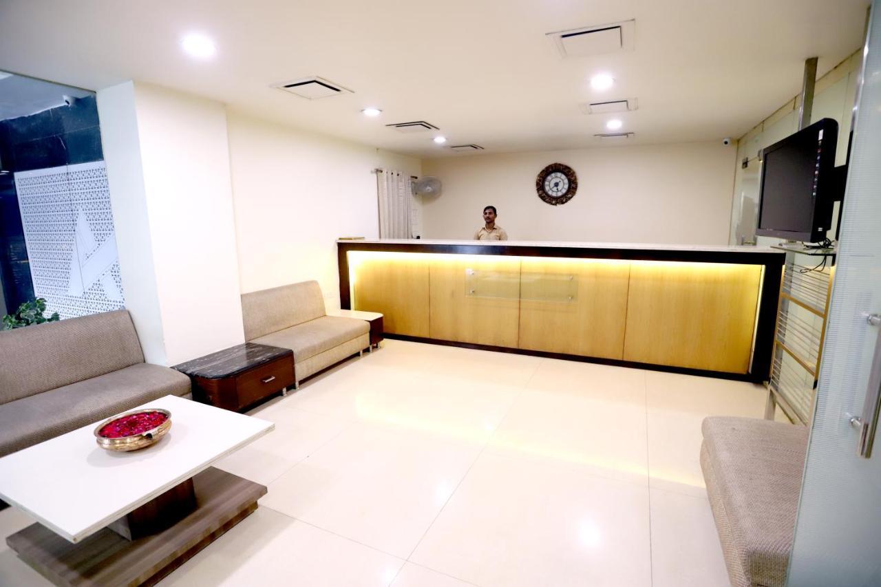 Hotel Blue Pearl โบปาล ภายนอก รูปภาพ
