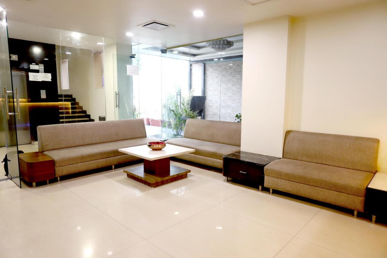 Hotel Blue Pearl โบปาล ภายนอก รูปภาพ