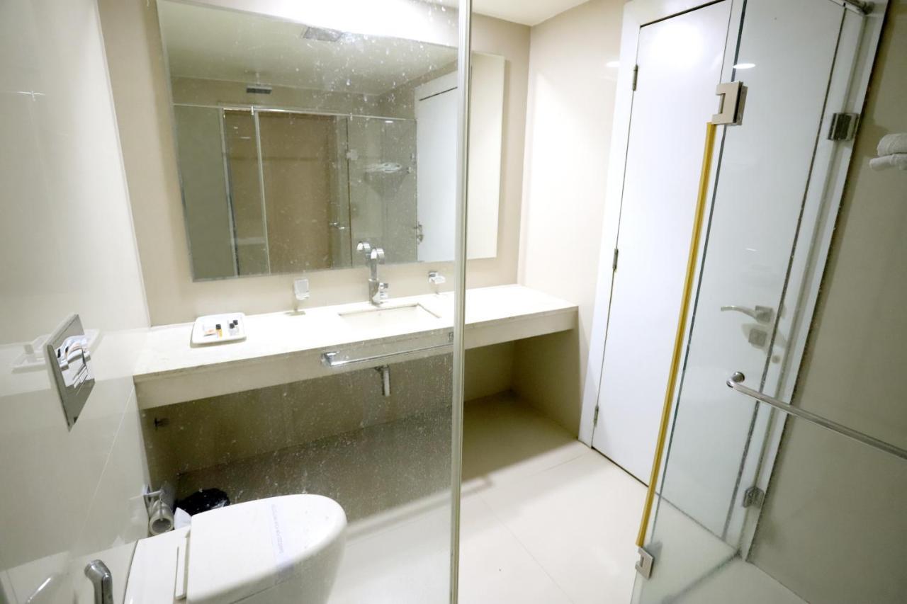 Hotel Blue Pearl โบปาล ภายนอก รูปภาพ