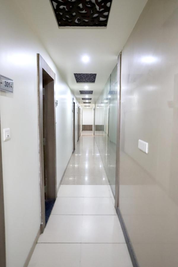 Hotel Blue Pearl โบปาล ภายนอก รูปภาพ