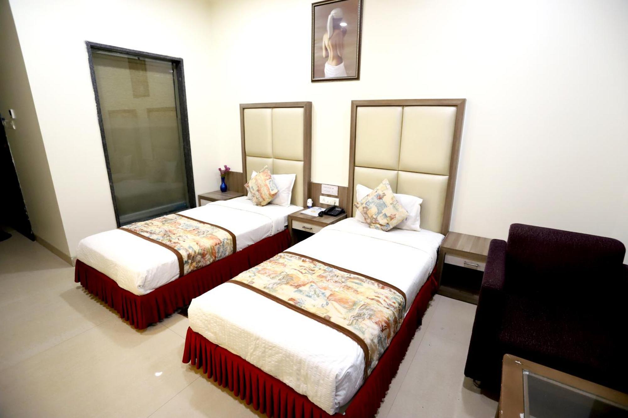 Hotel Blue Pearl โบปาล ภายนอก รูปภาพ