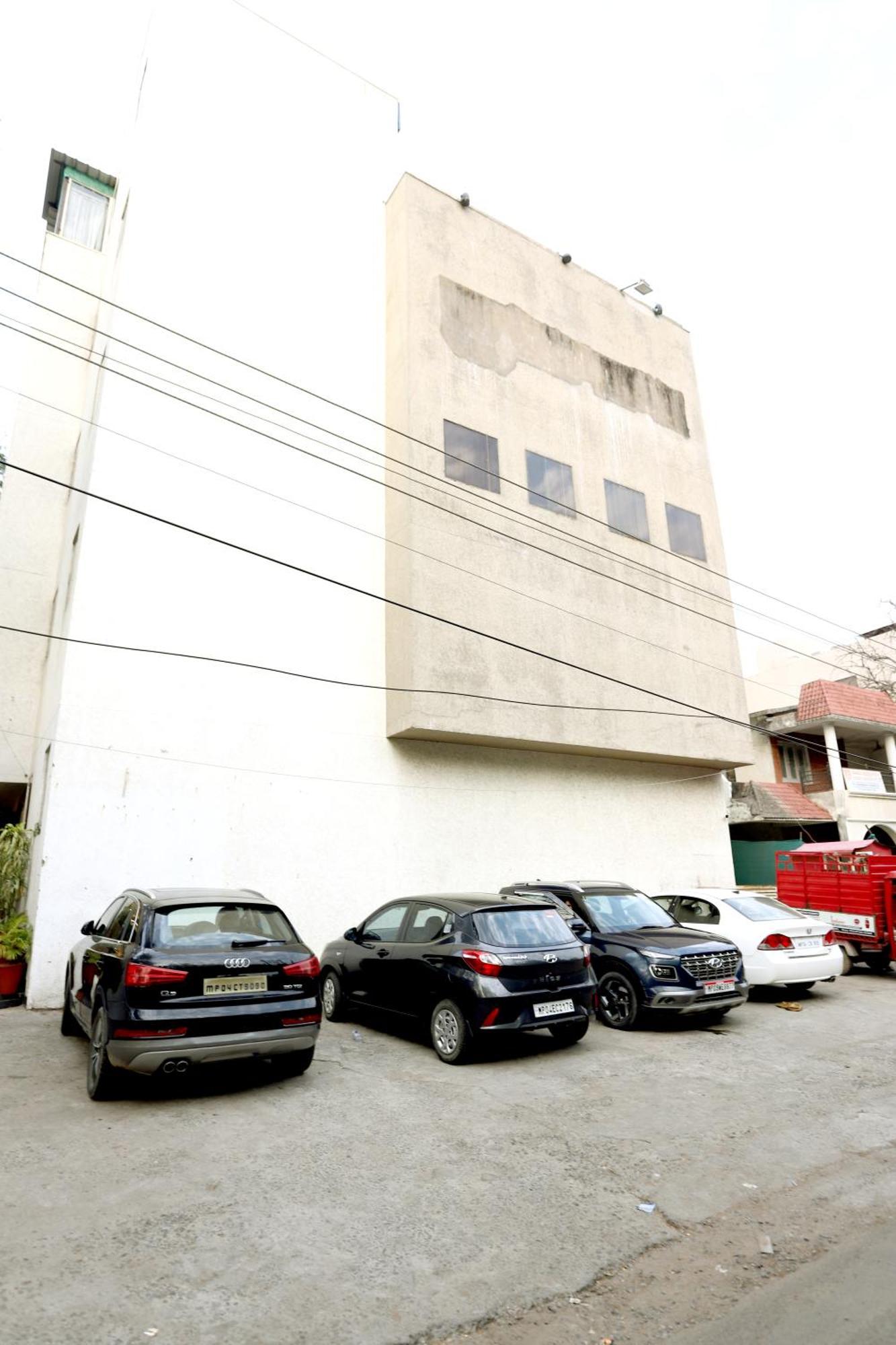 Hotel Blue Pearl โบปาล ภายนอก รูปภาพ
